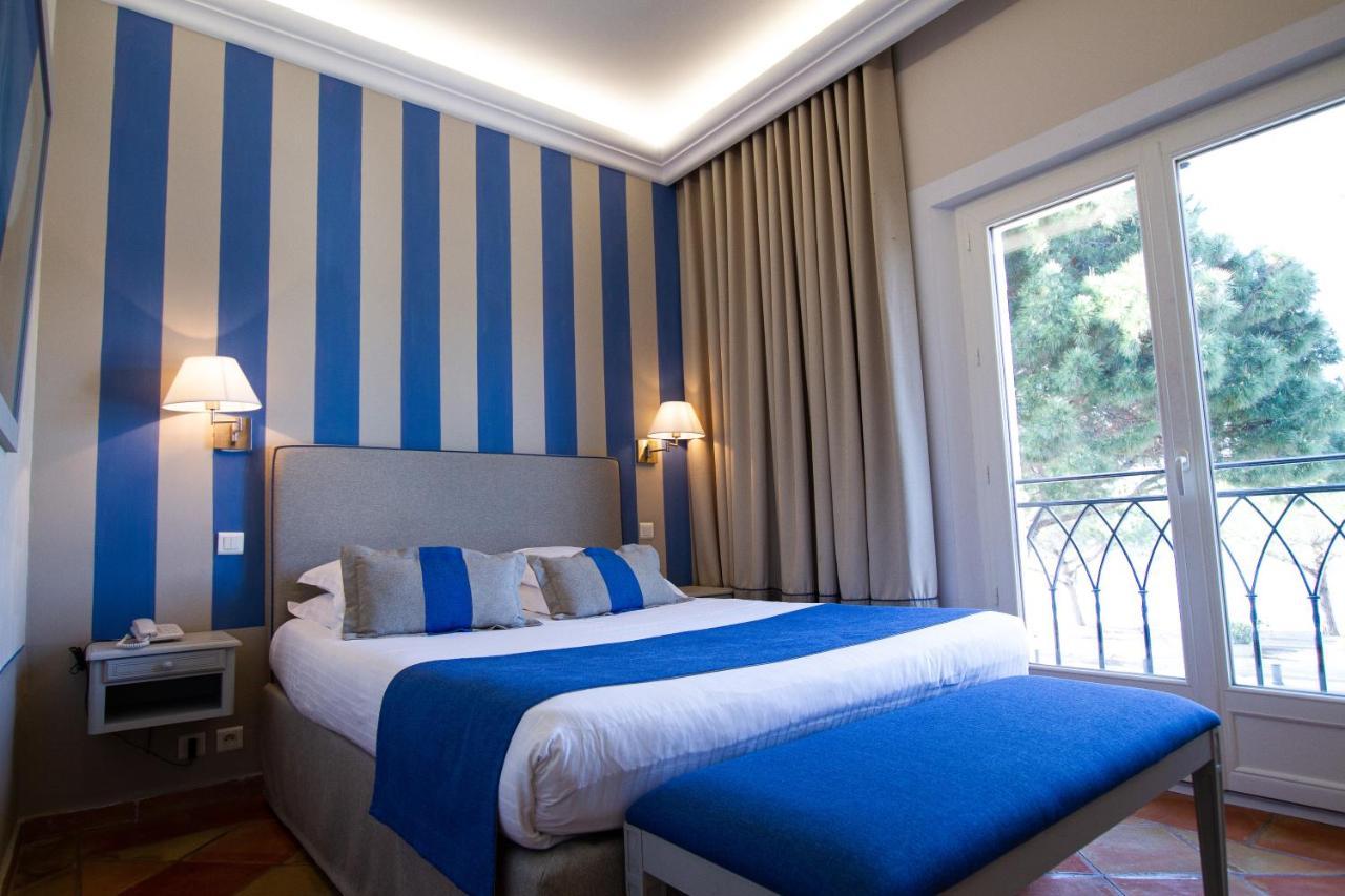 La Bastide Du Port - Hotel De Charme Saint-Tropez Exteriör bild